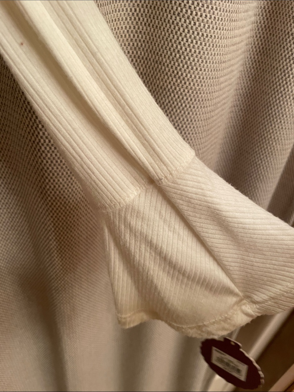 SO Cream Ribbed V-Neck Cold-Shoulder Top - Picture 2 of 11
